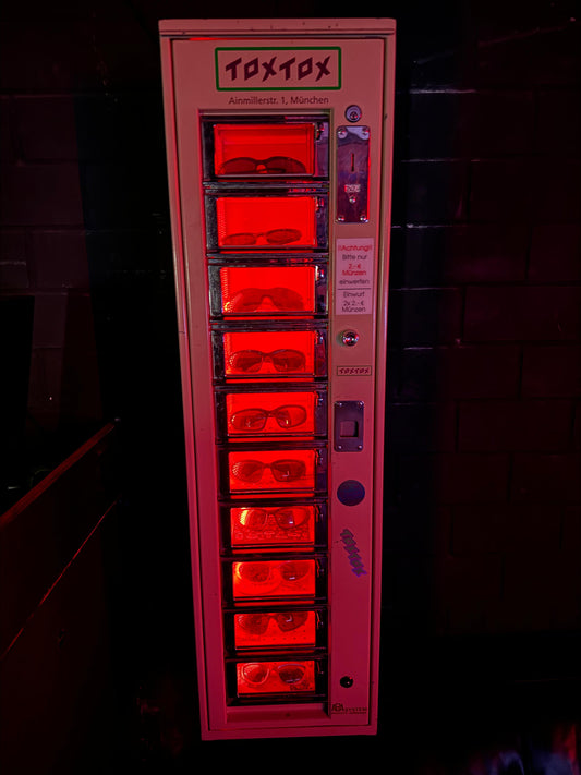 Brillenautomat im DNA Club