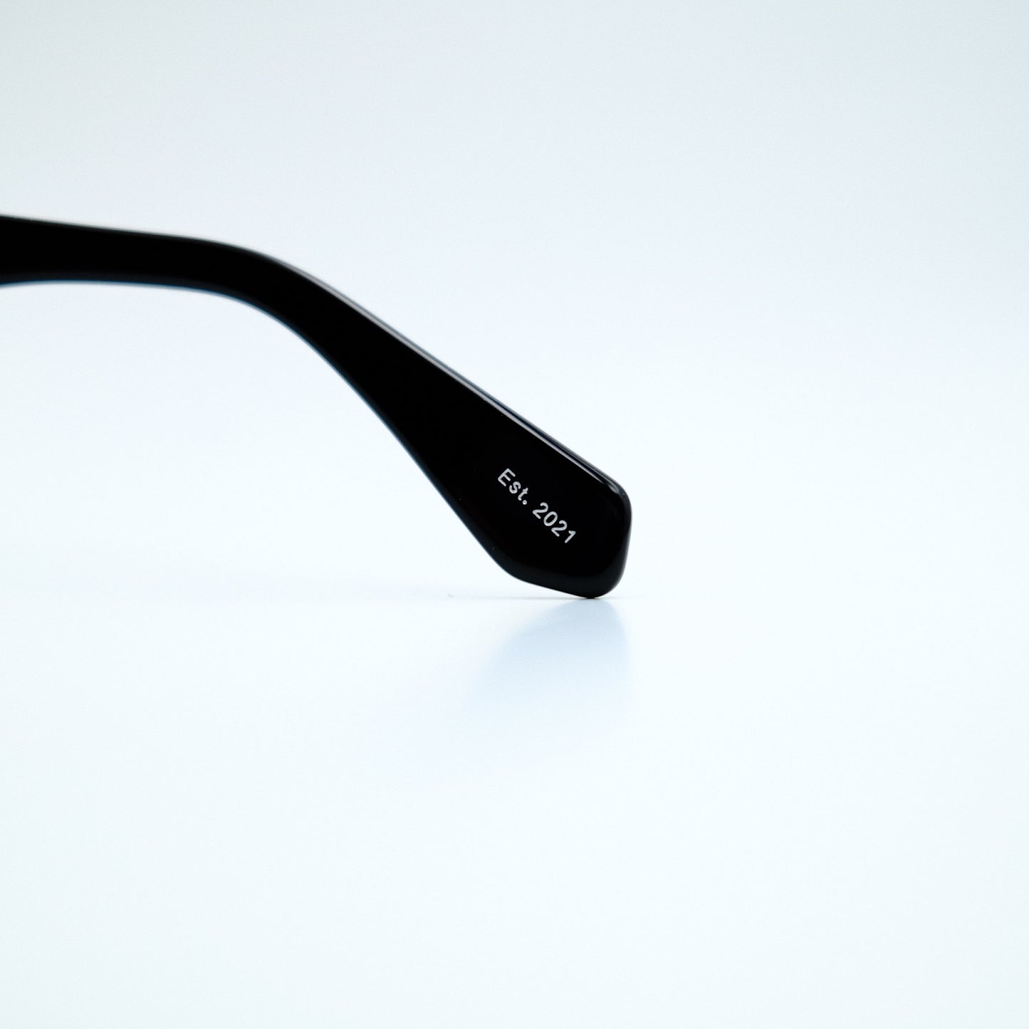 No.3 black