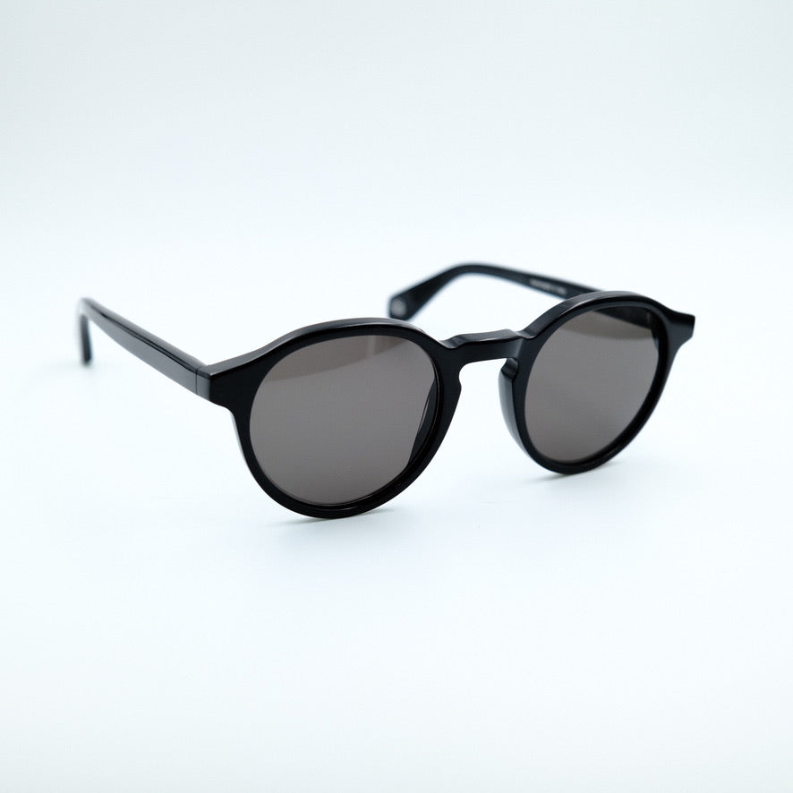 No.4 black