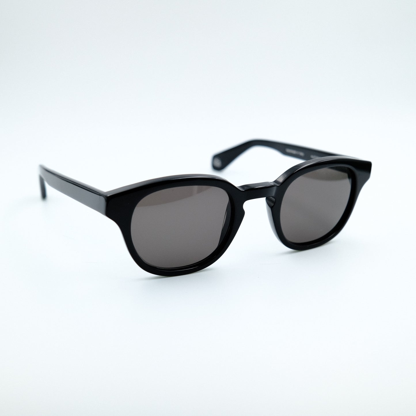 No.3 black