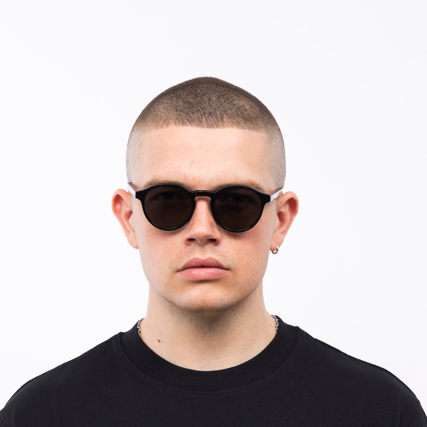 No.4 black
