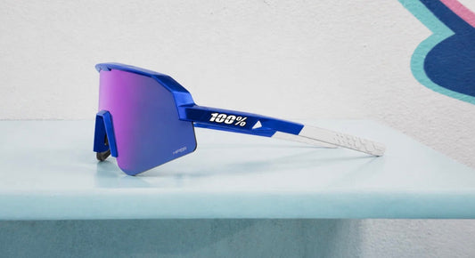 100% Sportbrille mit blau-violettem Shield bei TOXTOX