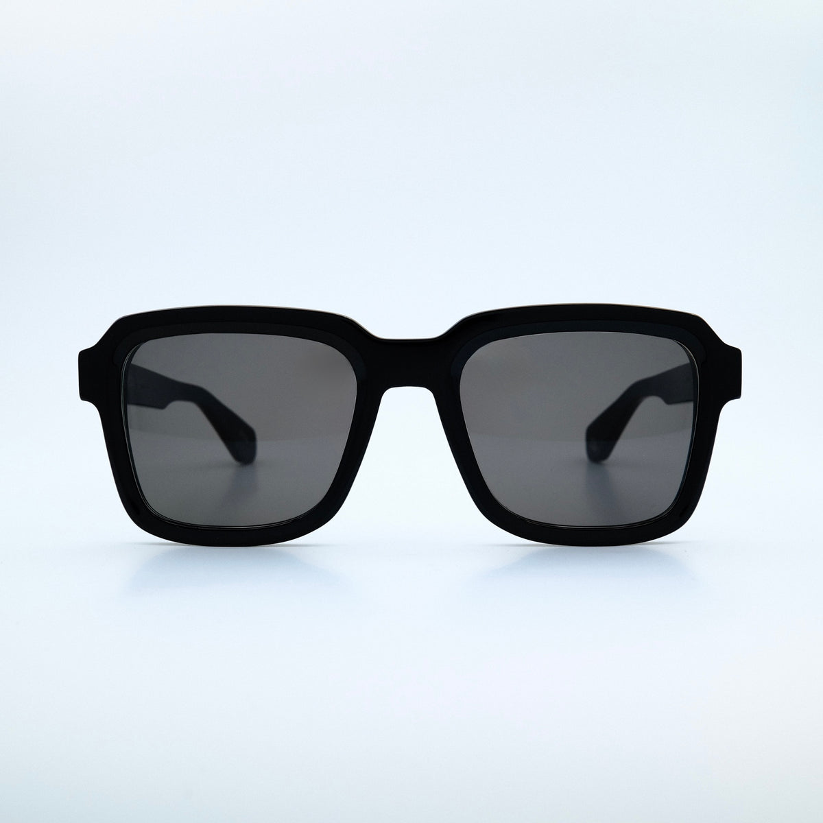 TOXTOX No.1 Black Sonnenbrille – Frontansicht