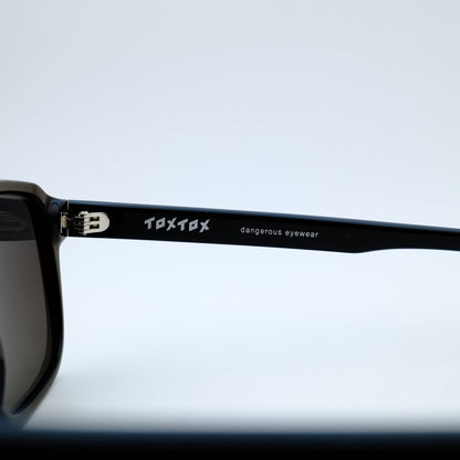 No.6 black