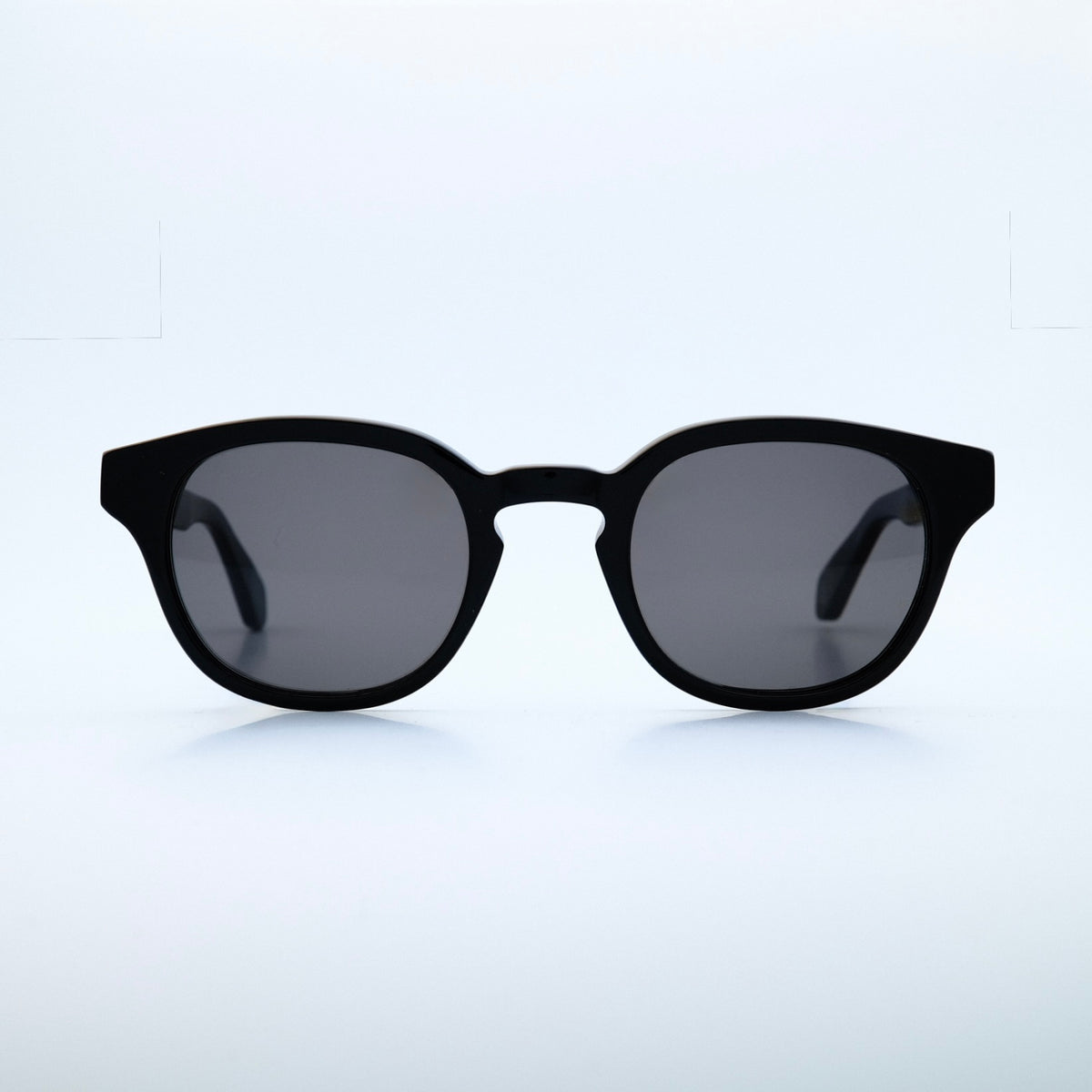 No.3 black