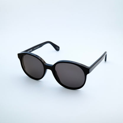No.5 black
