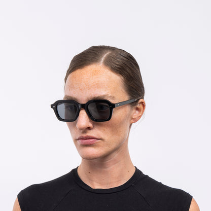 No.33 black